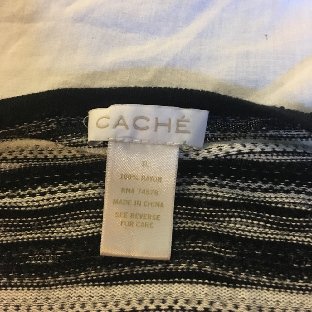 Cache Sweater - Picture 3 of 6
